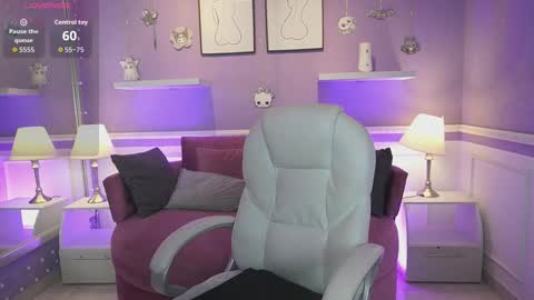 Dahlia Grey online show from October 27, 11:36 am