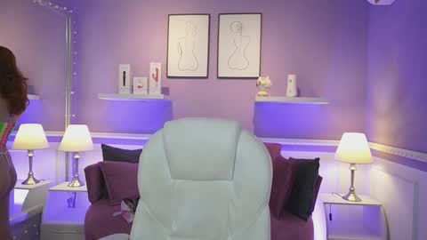 Dahlia Grey online show from November 8, 11:43 am