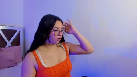 Snapshot of daiisy_tay chatting on July 18, 11:58 am DAIISY online show from July 18, 11:58 am