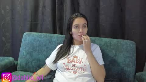 daila_ online show from September 12, 2:22 am