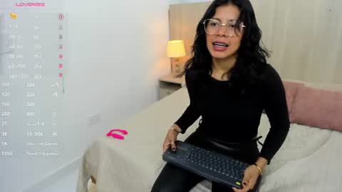 Snapshot of daila_beltran chatting on June 22, 3:25 am Daila Beltran online show from June 22, 3:25 am