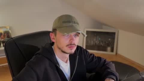 Daimon  online show from October 30, 2:35 am