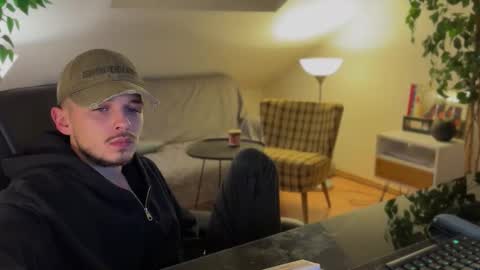 Daimon  online show from November 15, 4:21 am