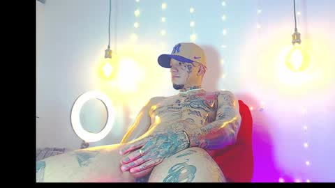 Snapshot of daimond_hope666 chatting on February 3, 10:11 pm Daimond hope666 online show from February 3, 10:11 pm