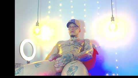 Snapshot of daimond_hope666 chatting on February 4, 6:14 am Daimond hope666 online show from February 4, 6:14 am