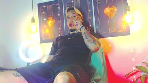 Snapshot of daimond_hope666 chatting on February 17, 4:20 am Daimond hope666 online show from February 17, 4:20 am