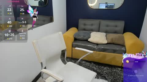 dainaevans online show from January 24, 9:47 pm