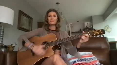 Daisy137 online show from December 13, 4:05 pm