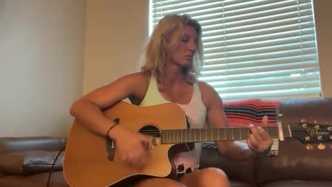 Daisy137 online show from October 26, 3:18 pm