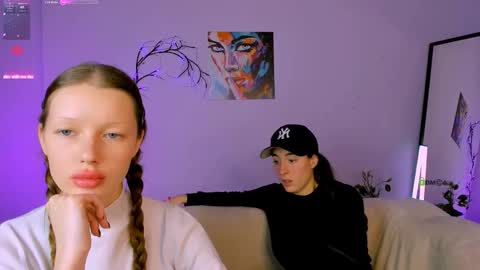 Snapshot of daisy_baby_ chatting on October 19, 7:14 pm daisy online show from October 19, 7:14 pm