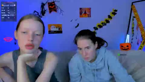 Snapshot of daisy_baby_ chatting on October 23, 7:34 pm daisy online show from October 23, 7:34 pm