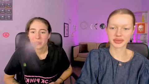 Snapshot of daisy_baby_ chatting on November 22, 8:30 pm daisy online show from November 22, 8:30 pm