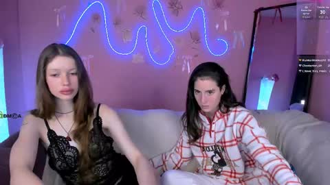 daisy online show from April 15, 7:32 pm