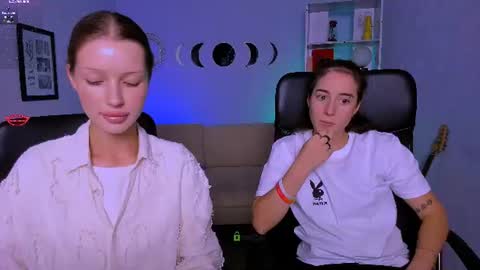 Snapshot of daisy_baby_ chatting on July 25, 7:11 pm daisy online show from July 25, 7:11 pm