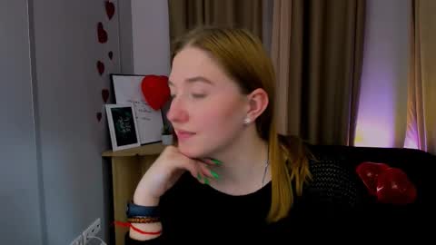 Snapshot of daisy_candy chatting on February 26, 5:28 pm Little Di online show from February 26, 5:28 pm