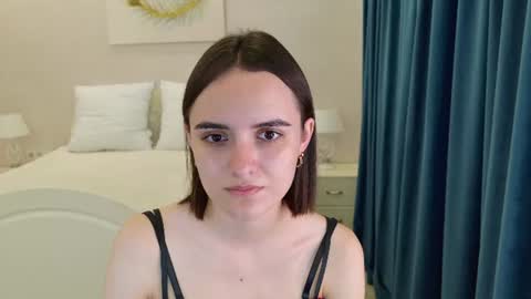 Snapshot of daisy_heart chatting on June 22, 3:58 am Daisy online show from June 22, 3:58 am