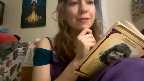 DaisyB3 online show from February 26, 8:26 am