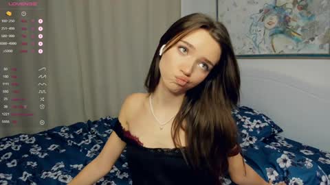 Naomi online show from December 9, 7:39 am