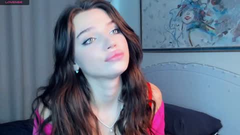 Naomi online show from January 25, 8:00 am