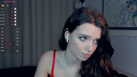 Naomi online show from January 25, 2:03 pm