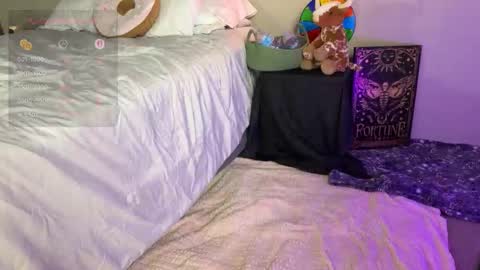 daisymystique online show from March 5, 12:17 am