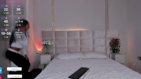 Daisy online show from November 18, 12:20 pm