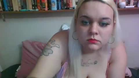 DaisyTucson online show from December 5, 7:38 pm