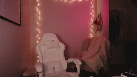 daisy online show from February 6, 2:27 am