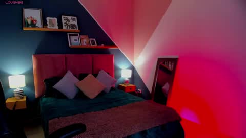 Dakhota online show from April 4, 1:30 pm