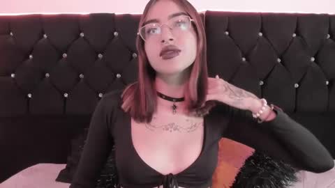 dakitty_moon online show from December 29, 2:31 pm