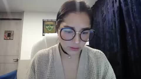 Snapshot of dakota01_ chatting on March 1, 2:48 am IG  dakotasofiaa online show from March 1, 2:48 am