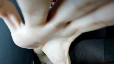 Snapshot of dakota_candy chatting on September 18, 4:31 pm Daniela online show from September 18, 4:31 pm