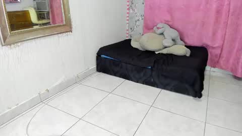 Dakota  online show from December 8, 3:32 am