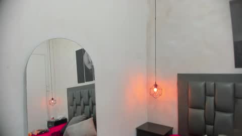 Dakota  online show from October 28, 12:09 pm