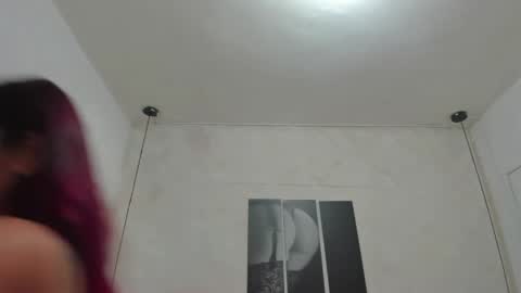 Dakota  online show from April 19, 11:53 am