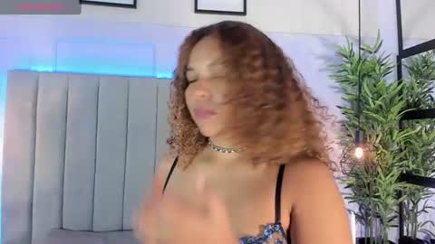 Snapshot of dakotaharrison_ chatting on June 19, 12:09 pm Danna online show from June 19, 12:09 pm