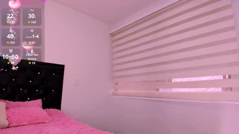 Snapshot of dakotamitchell chatting on September 27, 10:04 pm dakotamitchell online show from September 27, 10:04 pm