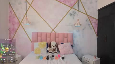 Liz online show from October 18, 7:03 pm