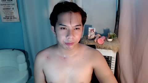 Snapshot of dale_xox23 chatting on June 8, 2:39 pm Dale online show from June 8, 2:39 pm