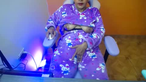 daleska_delicious1 online show from January 14, 9:35 am