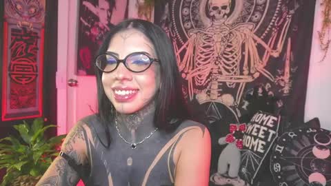 dalia_vorhees online show from May 28, 1:36 am