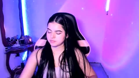 Dalia April online show from March 22, 7:39 pm