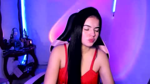 Dalia April online show from March 25, 2:23 pm