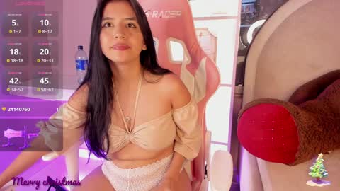 leila williams online show from January 1, 8:35 am