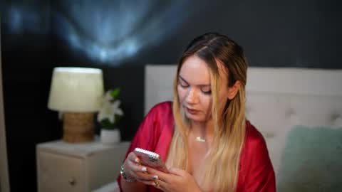Snapshot of daliamissy chatting on August 6, 10:44 pm Dalia online show from August 6, 10:44 pm
