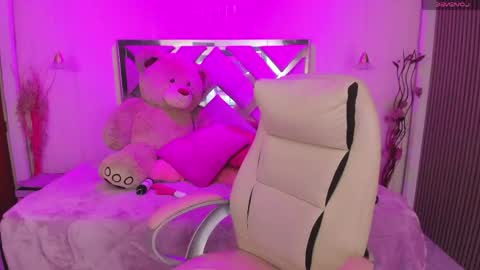 Snapshot of daliia_ chatting on May 30, 3:53 pm Daliia online show from May 30, 3:53 pm