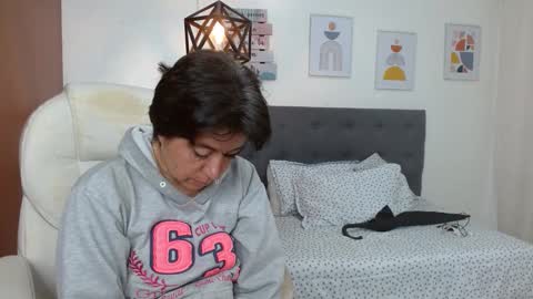 Snapshot of dalila_22 chatting on October 21, 1:23 pm Dalila online show from October 21, 1:23 pm