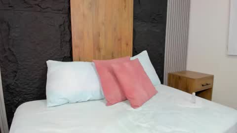 D A L I L A online show from September 20, 12:17 pm