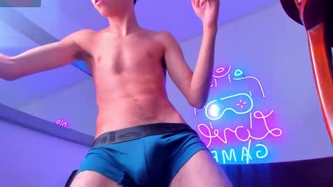 Dallen Grant online show from February 18, 4:52 am