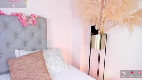 Dalyla online show from October 27, 2:10 pm